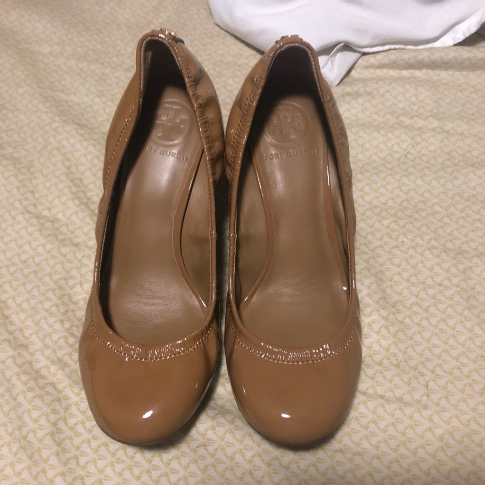 Like new Tory Burch Wedge